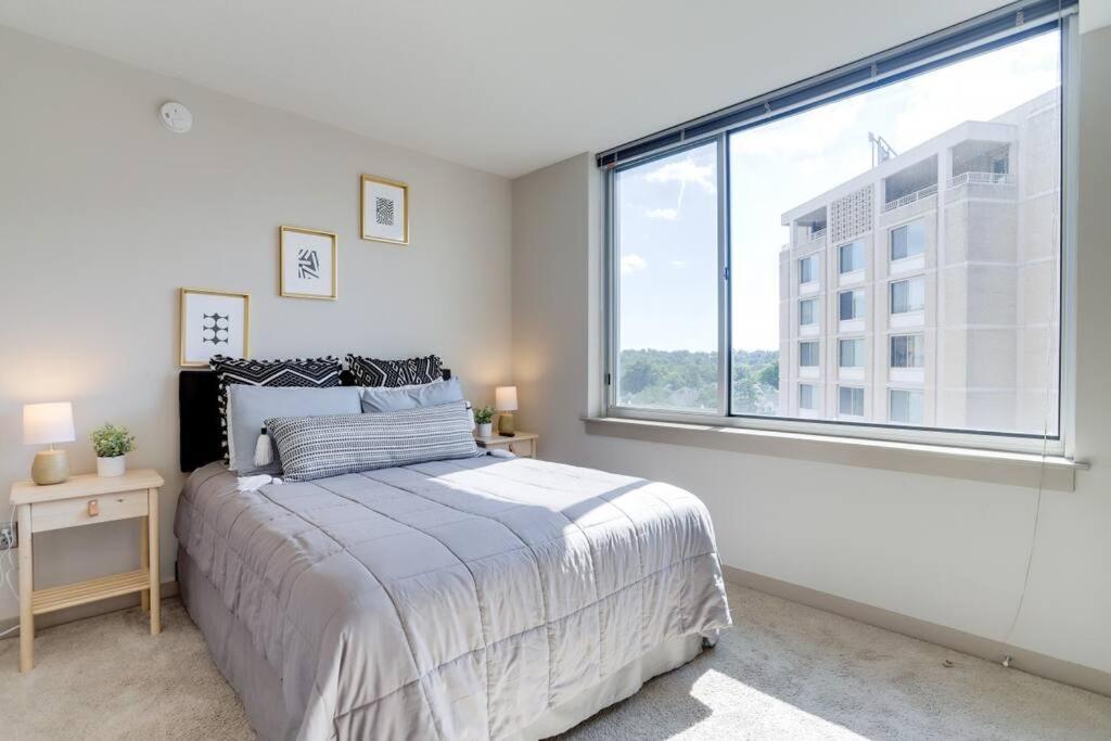 Amazing 2Br Apartment At Crystal City Arlington Eksteriør bilde