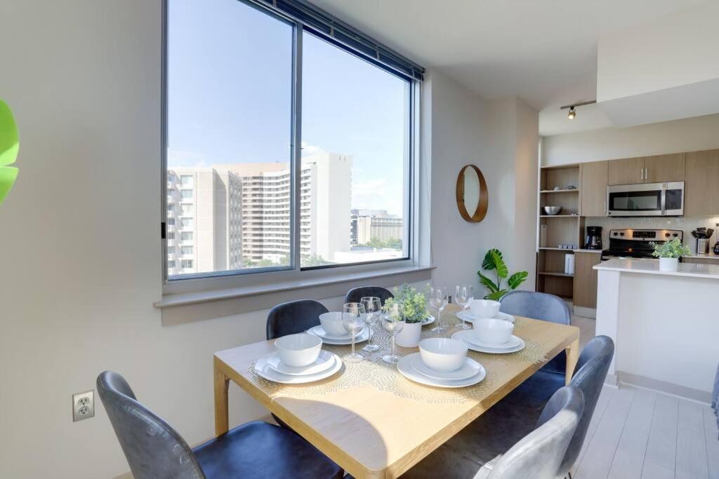 Amazing 2Br Apartment At Crystal City Arlington Eksteriør bilde