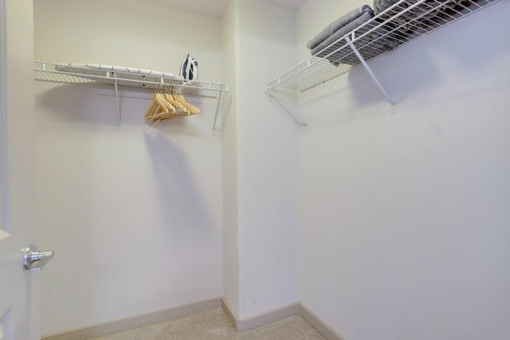 Amazing 2Br Apartment At Crystal City Arlington Eksteriør bilde